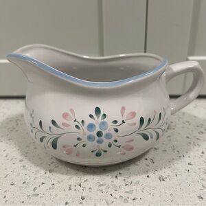 FASCINO By Yakima Japanese Stoneware Floral Wide Gravy Boat | Hand Decorated